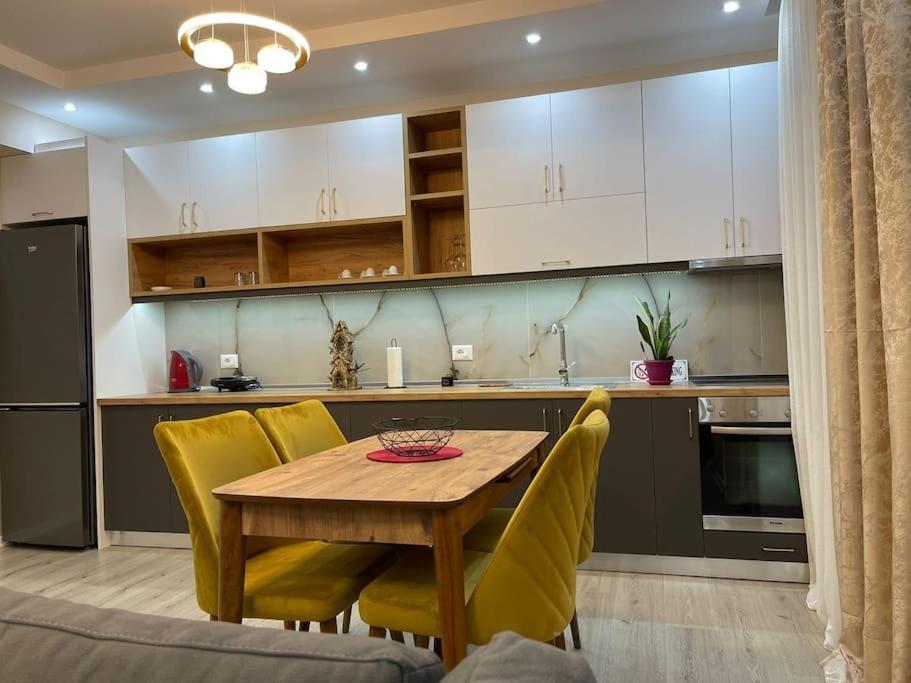 Melody Apartment In كورتشي المظهر الخارجي الصورة
